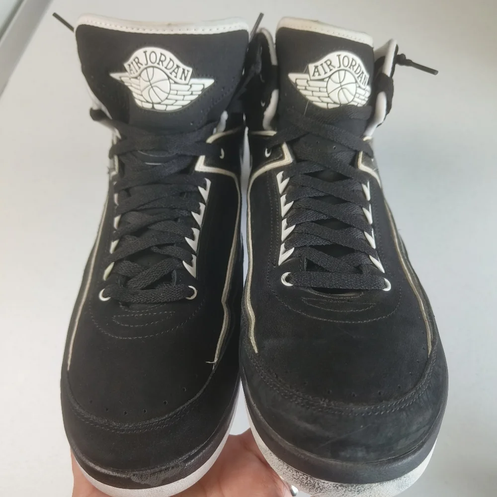 Jordan 2 Retro QF Black 2010 men's sports shoes size 13 style 395709-001. used d